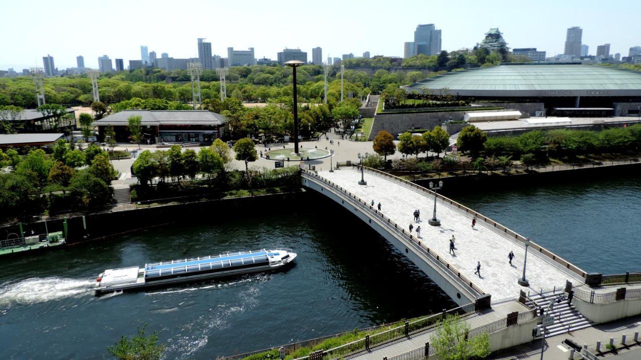 Hotel New Otani Ōsaka Eksteriør bilde The bridge in 2009